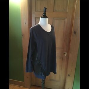 ⭐️Diane Gilman tunic⭐️